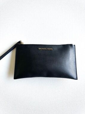 NWT Michael Kors Black Jet Set Pebbled Wristlet